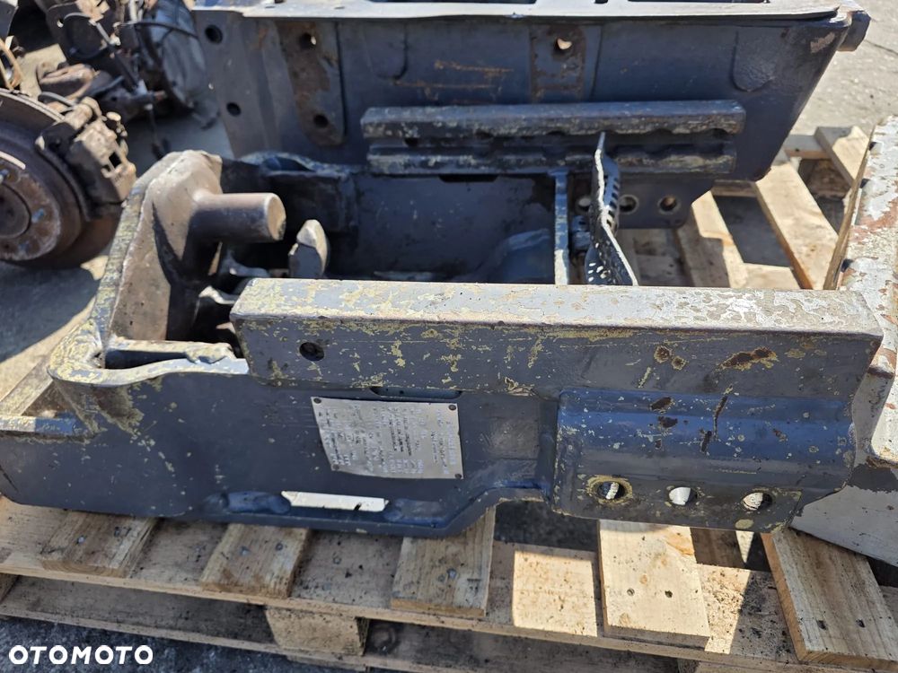 Szyna tylna z PitonFix New Holland TS115A - 2