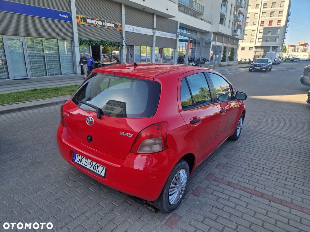 Toyota Yaris 1.0 Luna A/C - 1