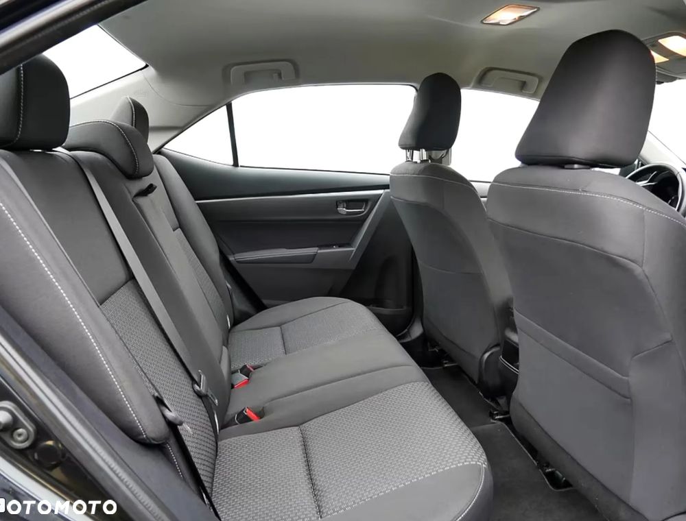 Toyota Corolla 1.6 Prestige EU6 - 37
