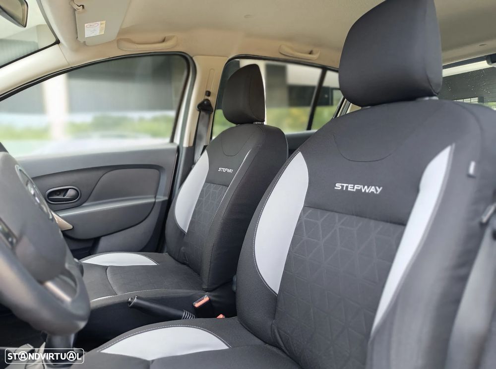 Dacia Sandero 0.9 TCe Stepway - 6