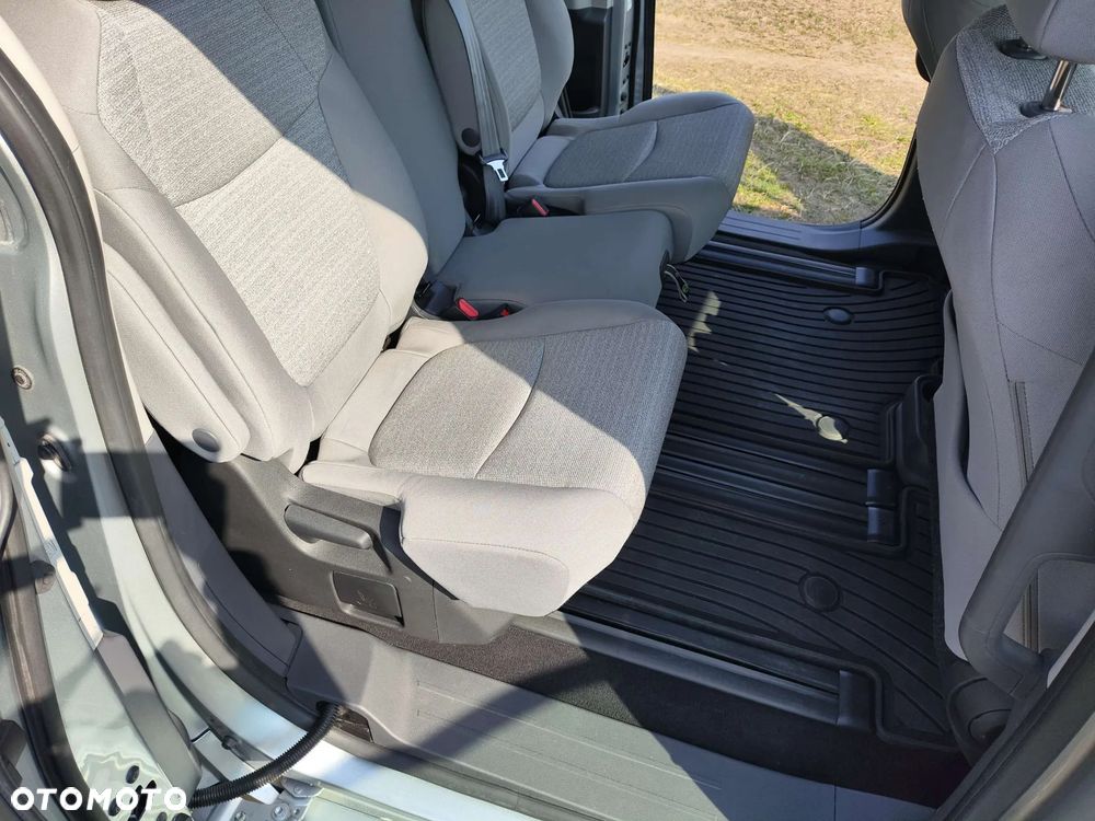 Toyota Sienna - 25