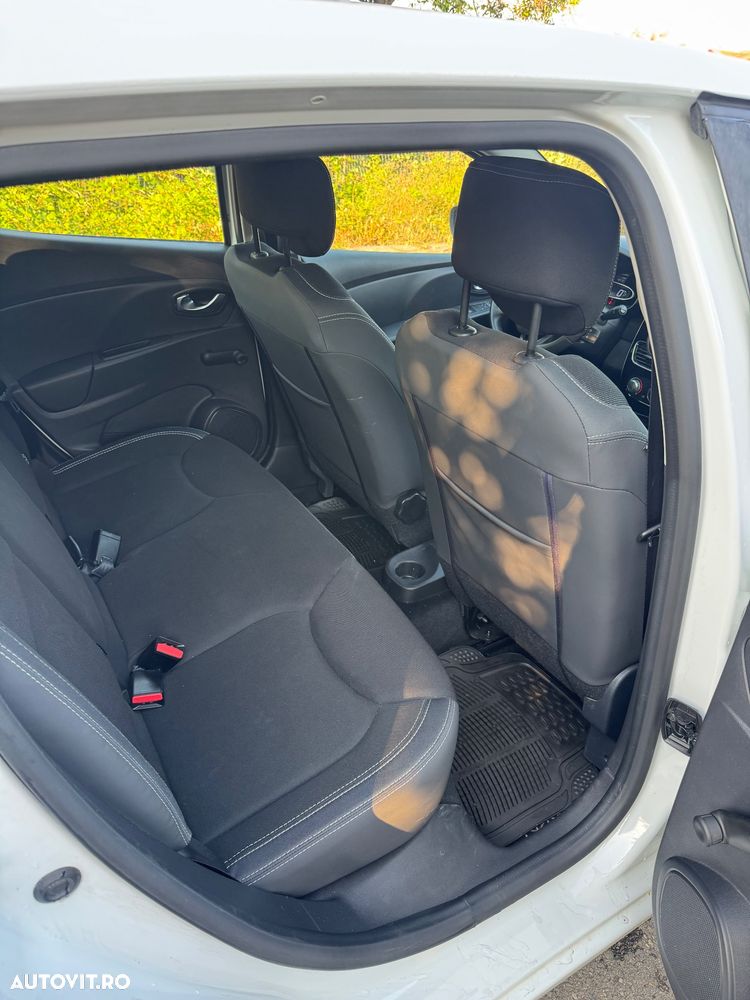 Renault Clio - 8