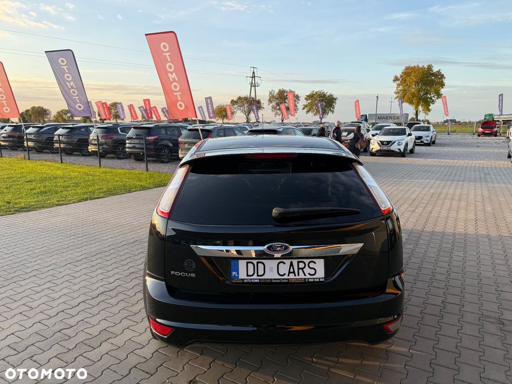Ford Focus 1.8 Sport - 12