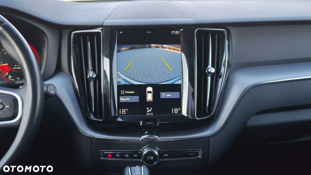 Volvo XC 60 D4 AWD Geartronic Momentum - 27