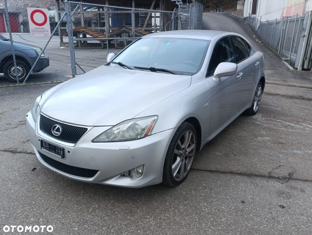 Lexus IS 220d - 6