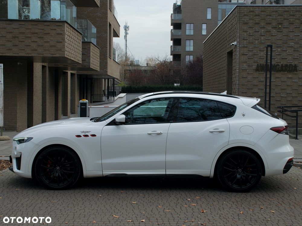 Maserati Levante - 8