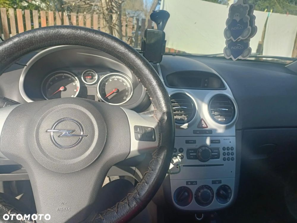 Opel Corsa - 3
