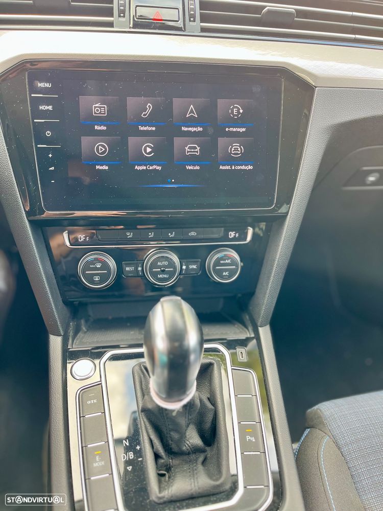 VW Passat Variant - 17