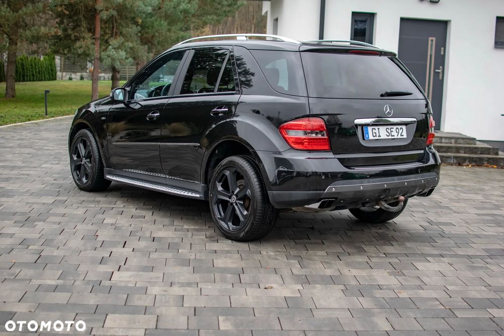 Mercedes-Benz ML - 22