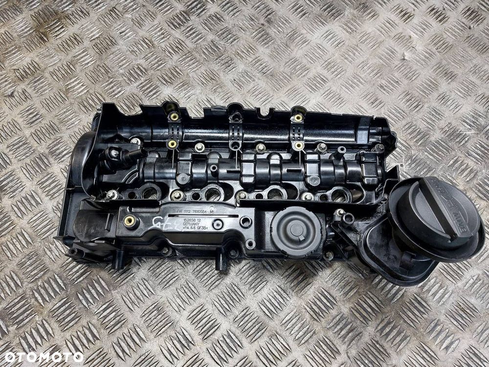POKRYWA ZAWORÓW BMW F11 520d 2.0 D N47 7810584 - 1