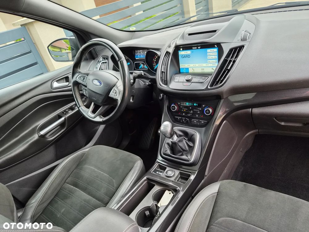 Ford Kuga 1.5 EcoBoost 2x4 ST-Line - 7