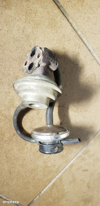 Daihatsu Feroza 1.6 Zawór EGR - 2