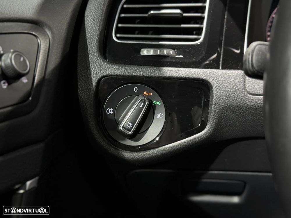 VW Golf GTI (BlueMotion ) DSG Performance - 28