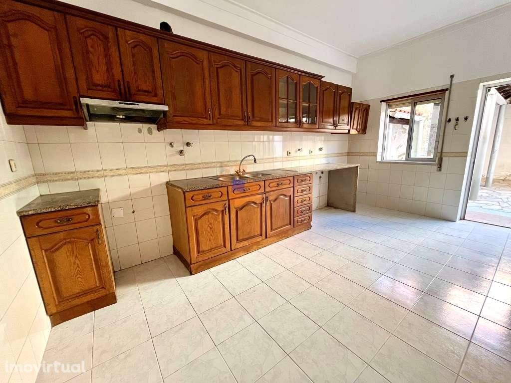 Moradia Geminada T5 em Vale de Milhaços - Corroios - Grande imagem: 4/27