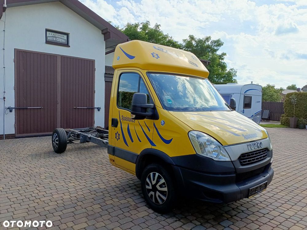 Iveco Daily 1999-2014r kabina kompletna wewnątrz oraz zewnątrz 8500zł lub bez przodu 4900zł europejska żółta pomoc drogowa oraz rama DMC 3,5t 159000km zarejestr w PL 4300zł - 1