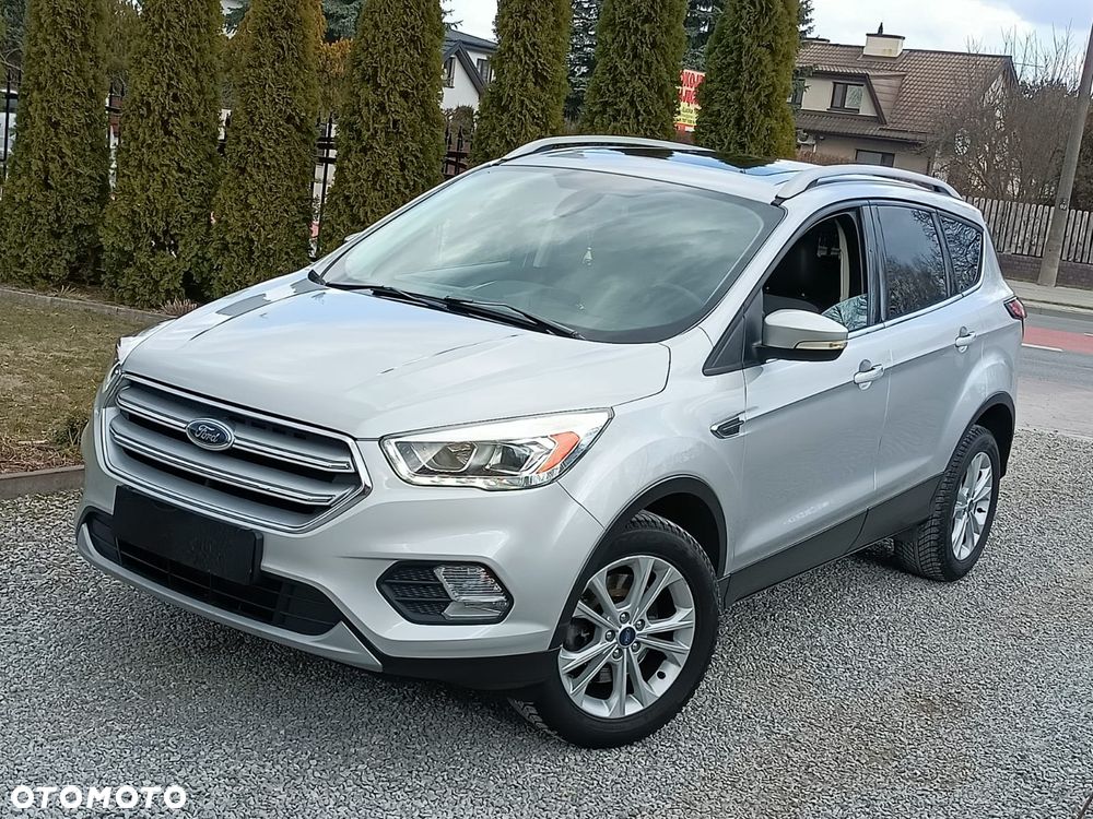 Ford Kuga 2.0 TDCi 2x4 Titanium - 2