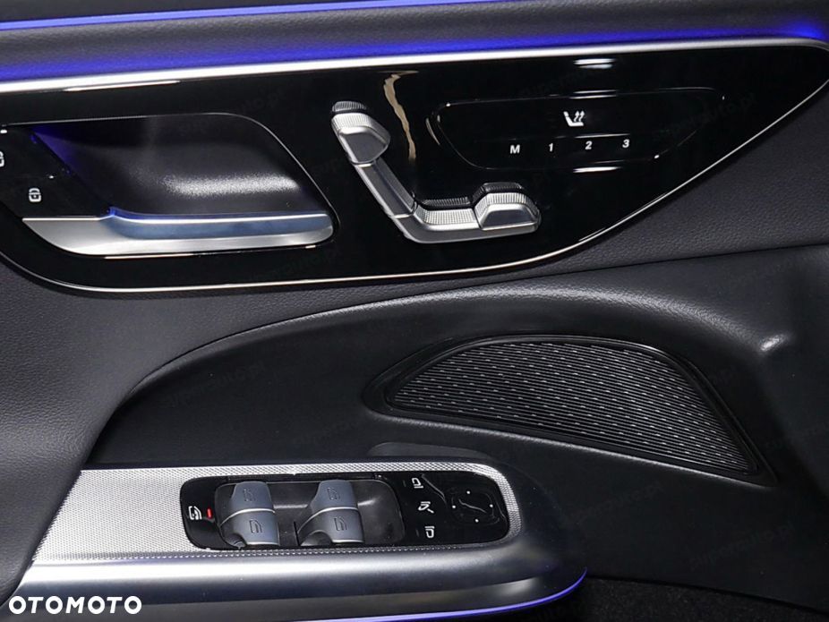 Mercedes-Benz Klasa E - 16