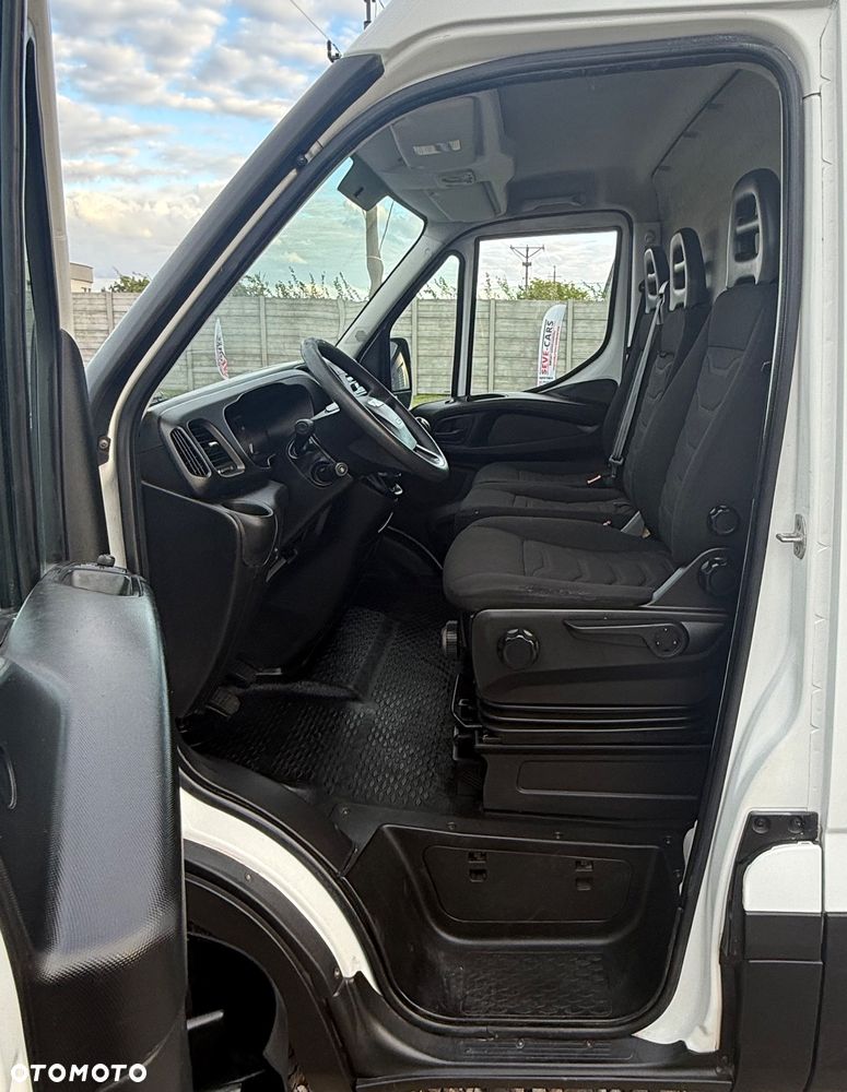 Iveco DAILY 35C15, 3.0HPI L3H2, hak 3,5t, GWARANCJA klima tempomat - 9