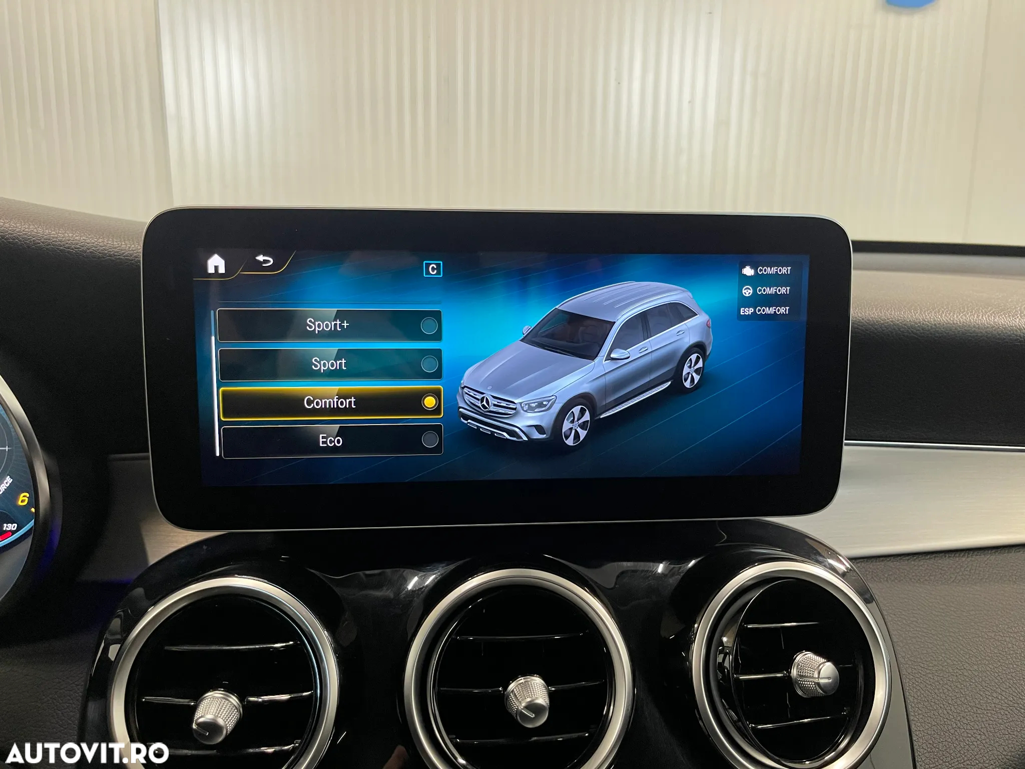 Mercedes-Benz GLC 300 d 4MATIC - 17