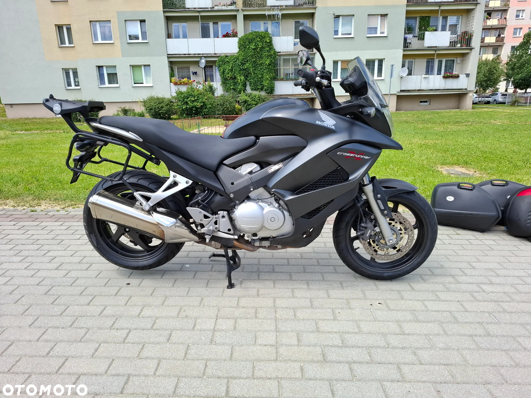 Honda VFR - 9