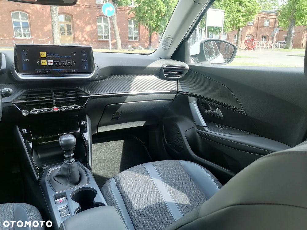 Peugeot 2008 1.5 BlueHDi Allure S&S - 27