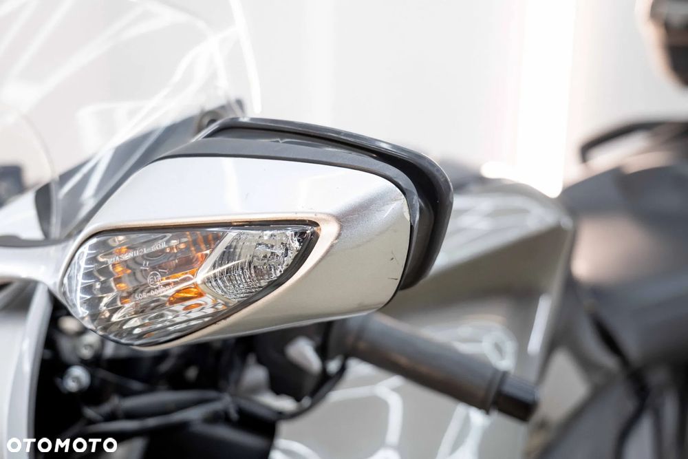 Honda VFR - 14