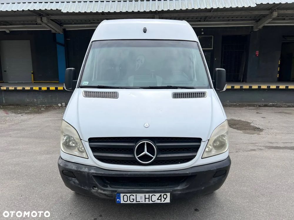 Mercedes-Benz Spritner - 2