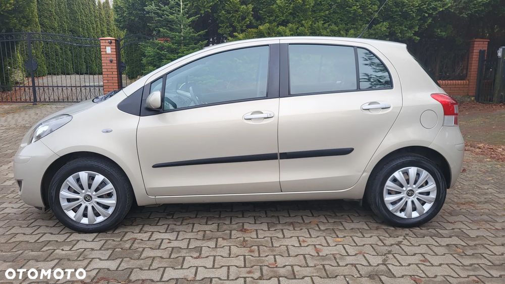 Toyota Yaris - 3