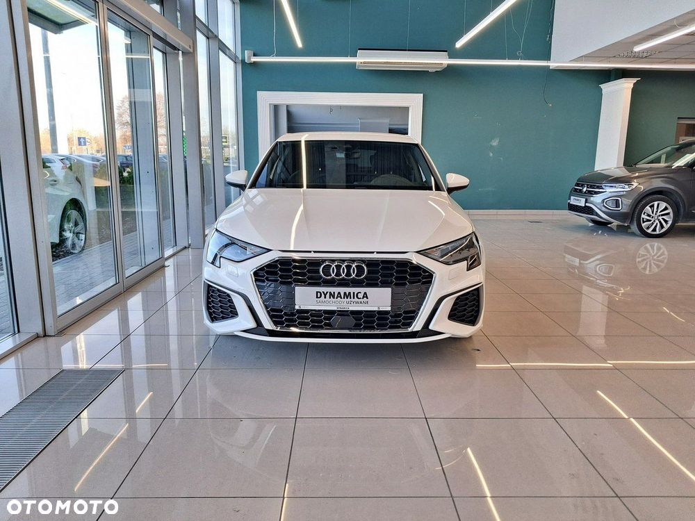 Audi A3 Sportback - 3