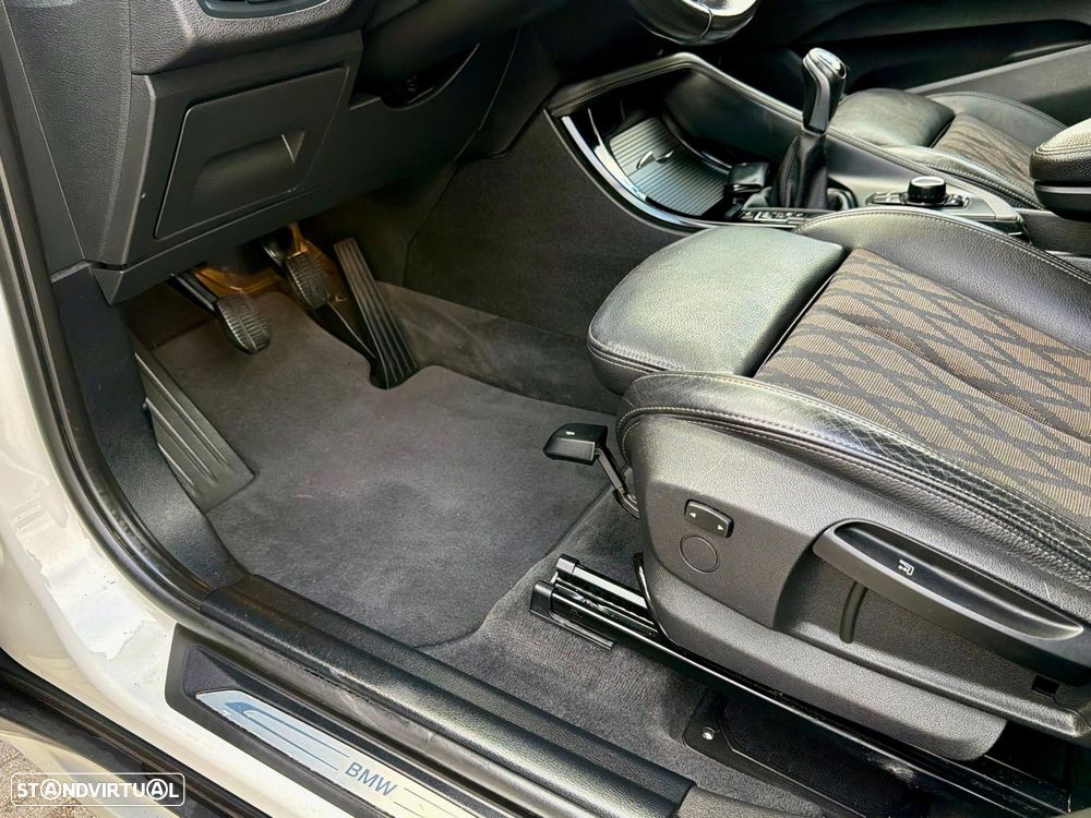 BMW X1 16 d sDrive Advantage - 16
