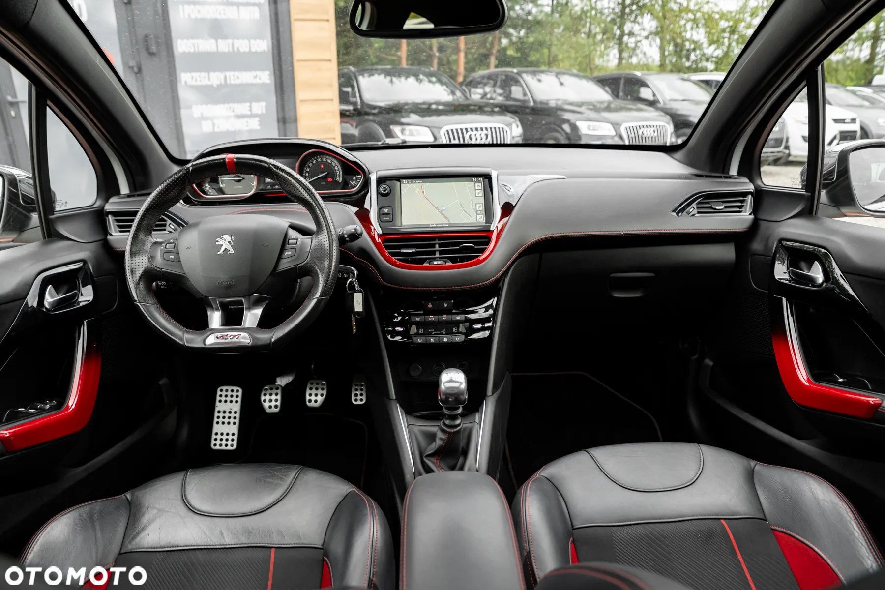 Peugeot 208 1.6 THP GTi - 28