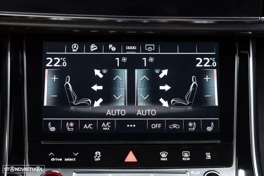 Audi RS Q8 4.0 TFSI quattro Tiptronic - 57