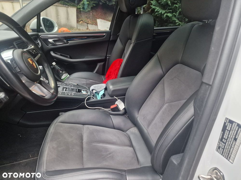 Porsche Macan - 16