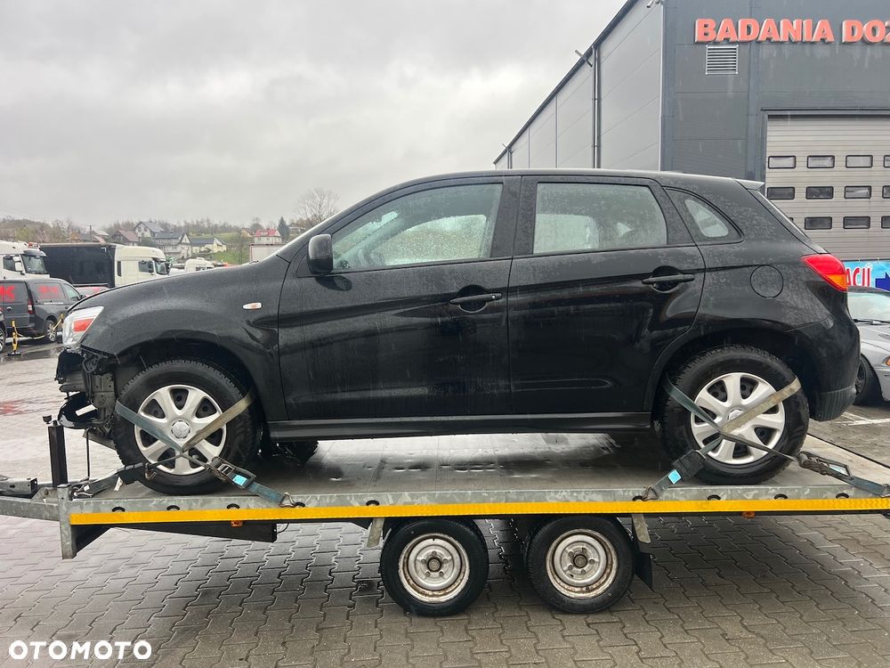 Mitsubishi ASX - 3
