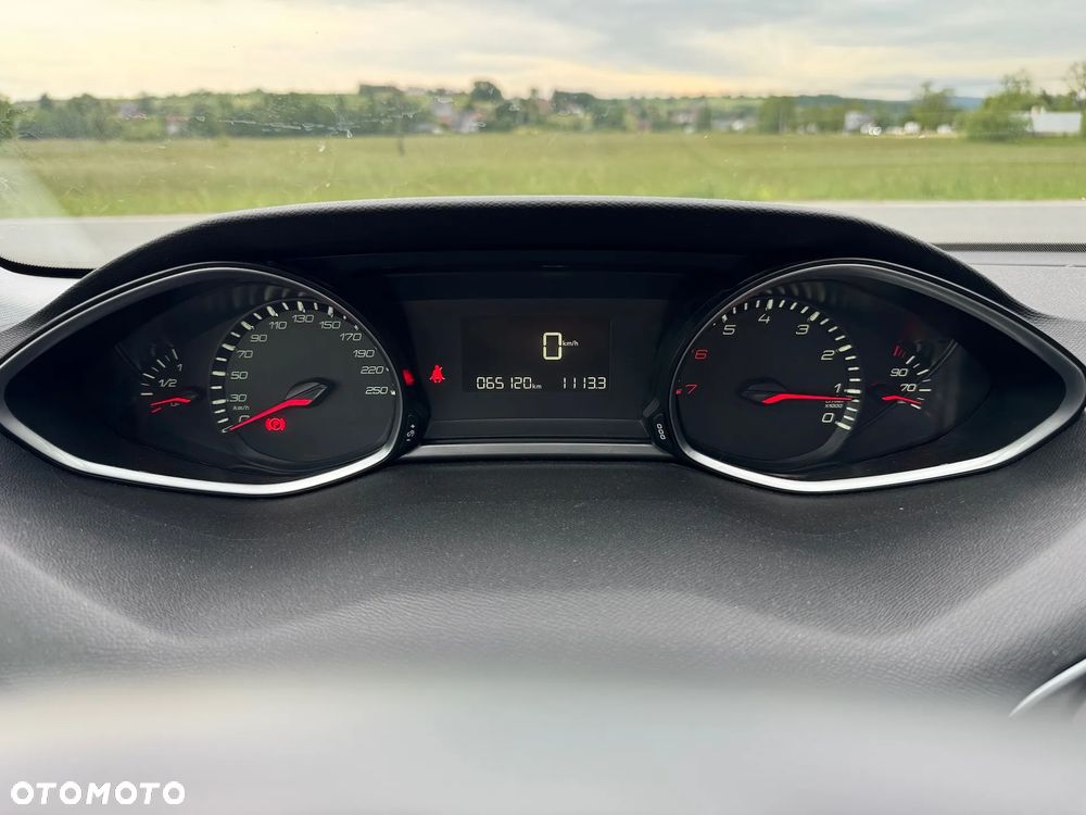 Peugeot 308 PureTech 110 Stop & Start Style - 8
