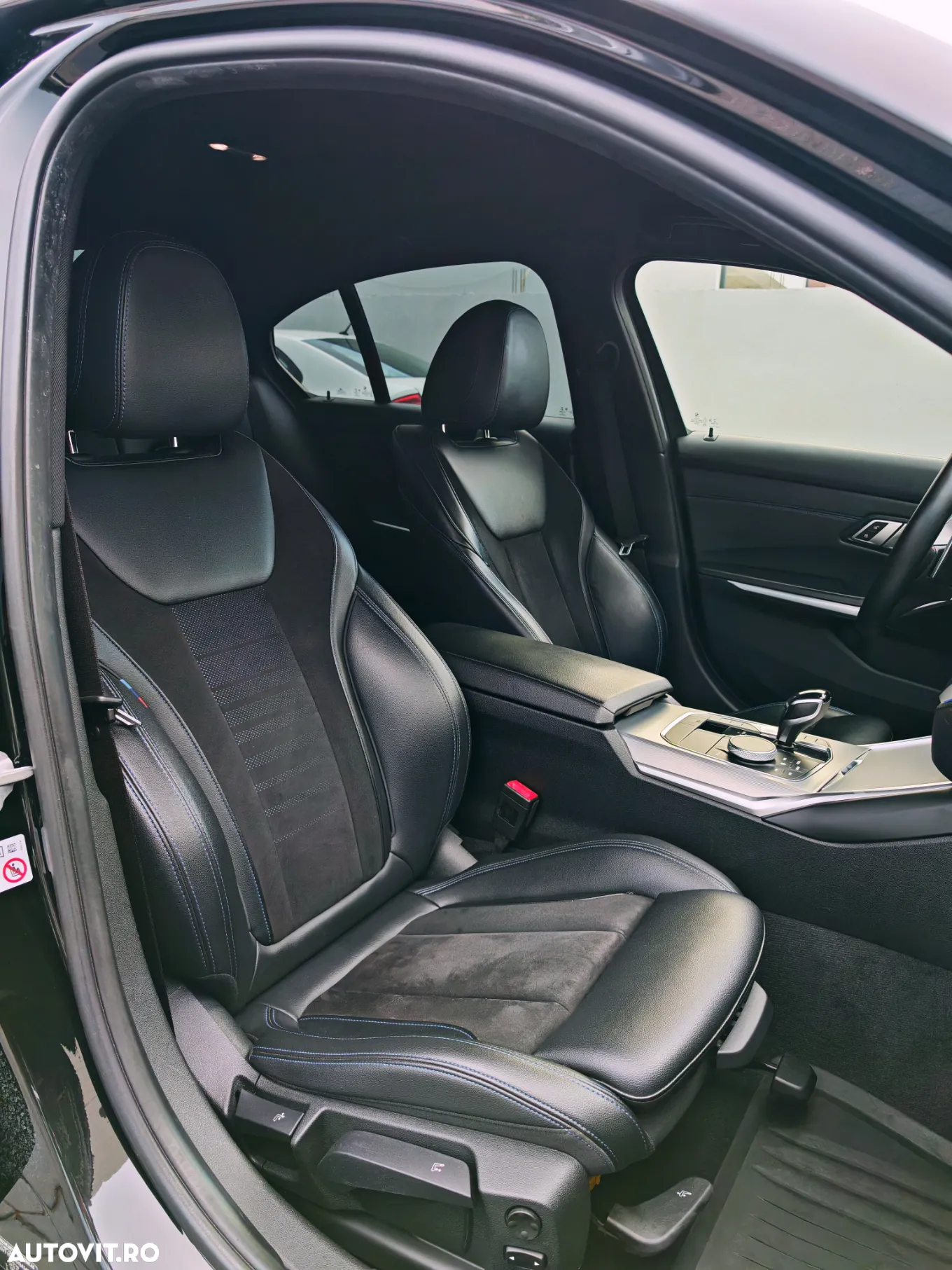 BMW Seria 3 320d xDrive AT - 17