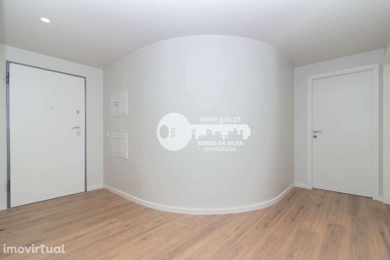 Apartamento T2+1 com terraço no centro de Braga - Grande imagem: 2/33