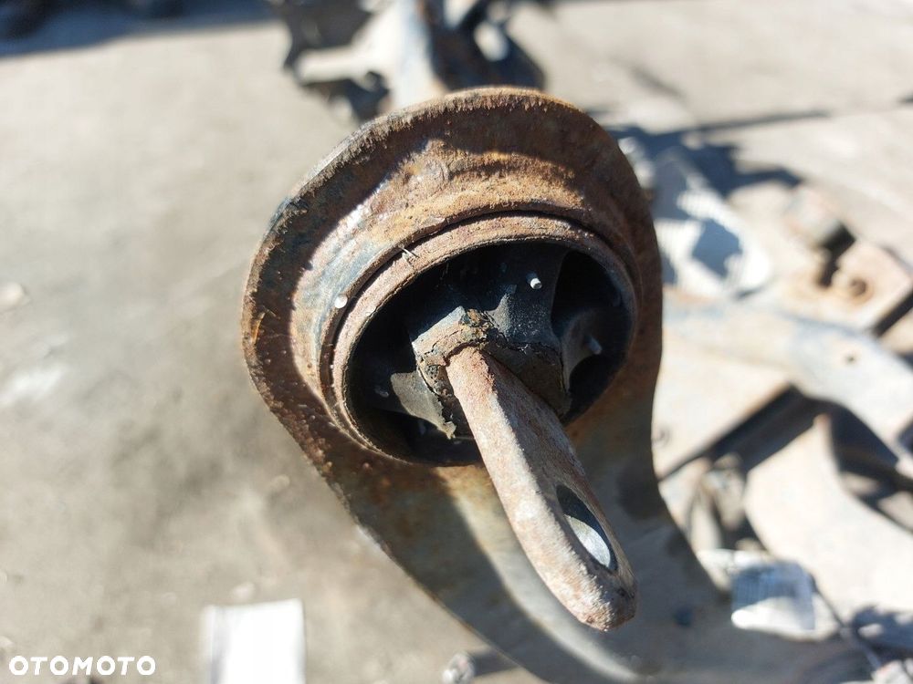 Wózek tylny SANKI Volvo V50 1,6 D 2004-2012 R CENA ZA KOMPLET ZE ZDJĘĆ - 2