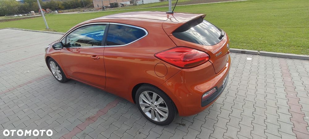 Kia ProCeed 1.4 L - 8