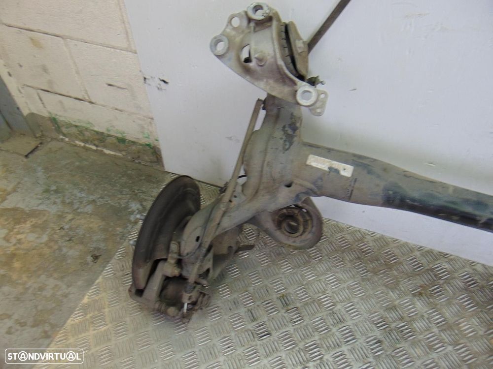 CHARRIOT TRASEIRO OPEL ASTRA K 2016 - - 1