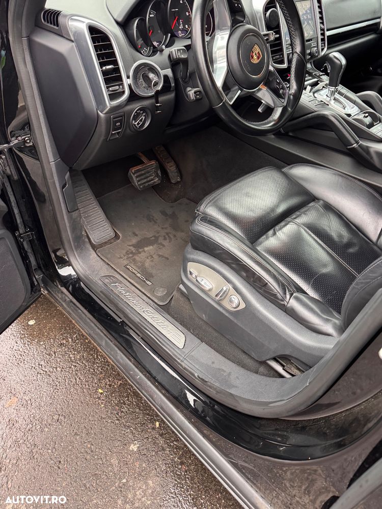 Porsche Cayenne 3.0 L - 11