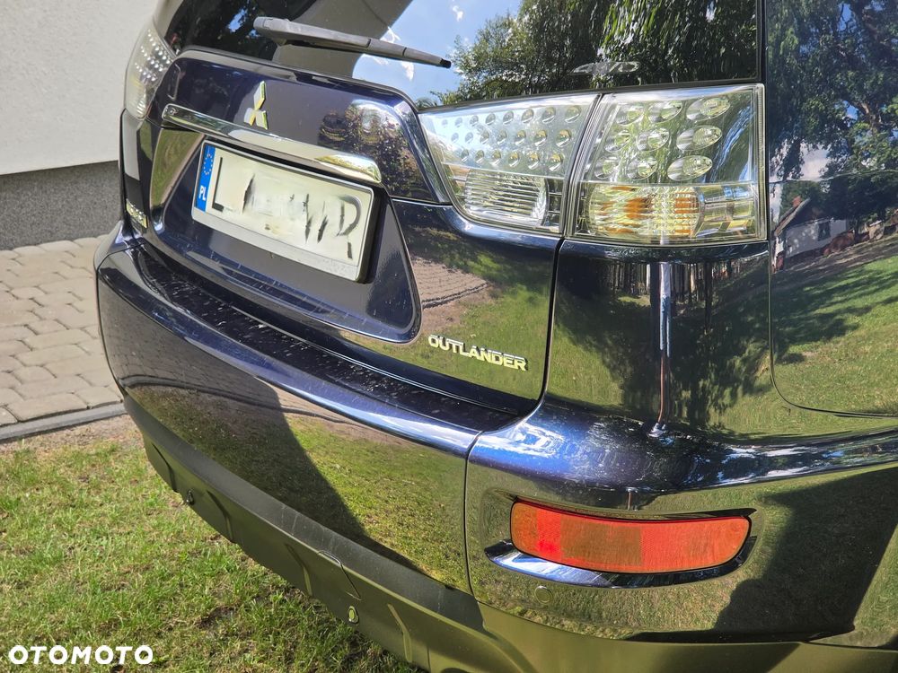 Mitsubishi Outlander 2.0 DI-D 4WD Intense - 20