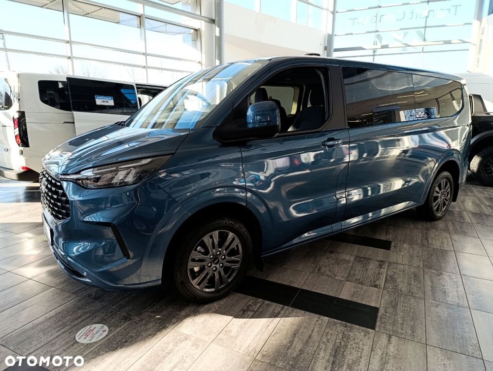 Ford Tourneo Custom - 3