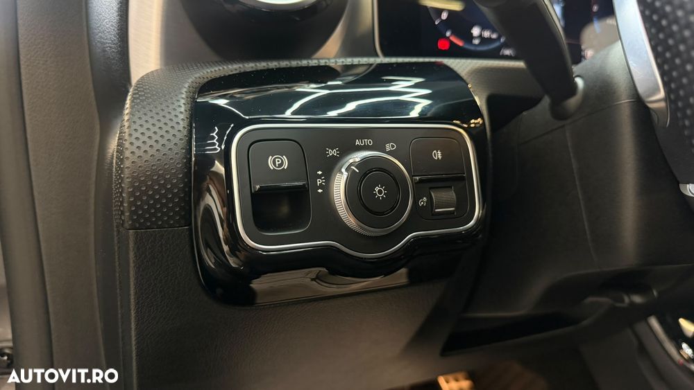 Mercedes-Benz CLA 200 - 32