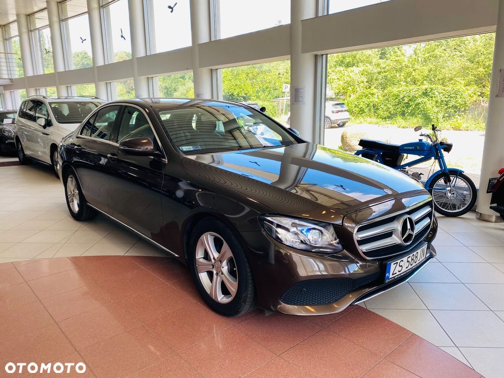 Mercedes-Benz Klasa E 220 d 9G-TRONIC - 15