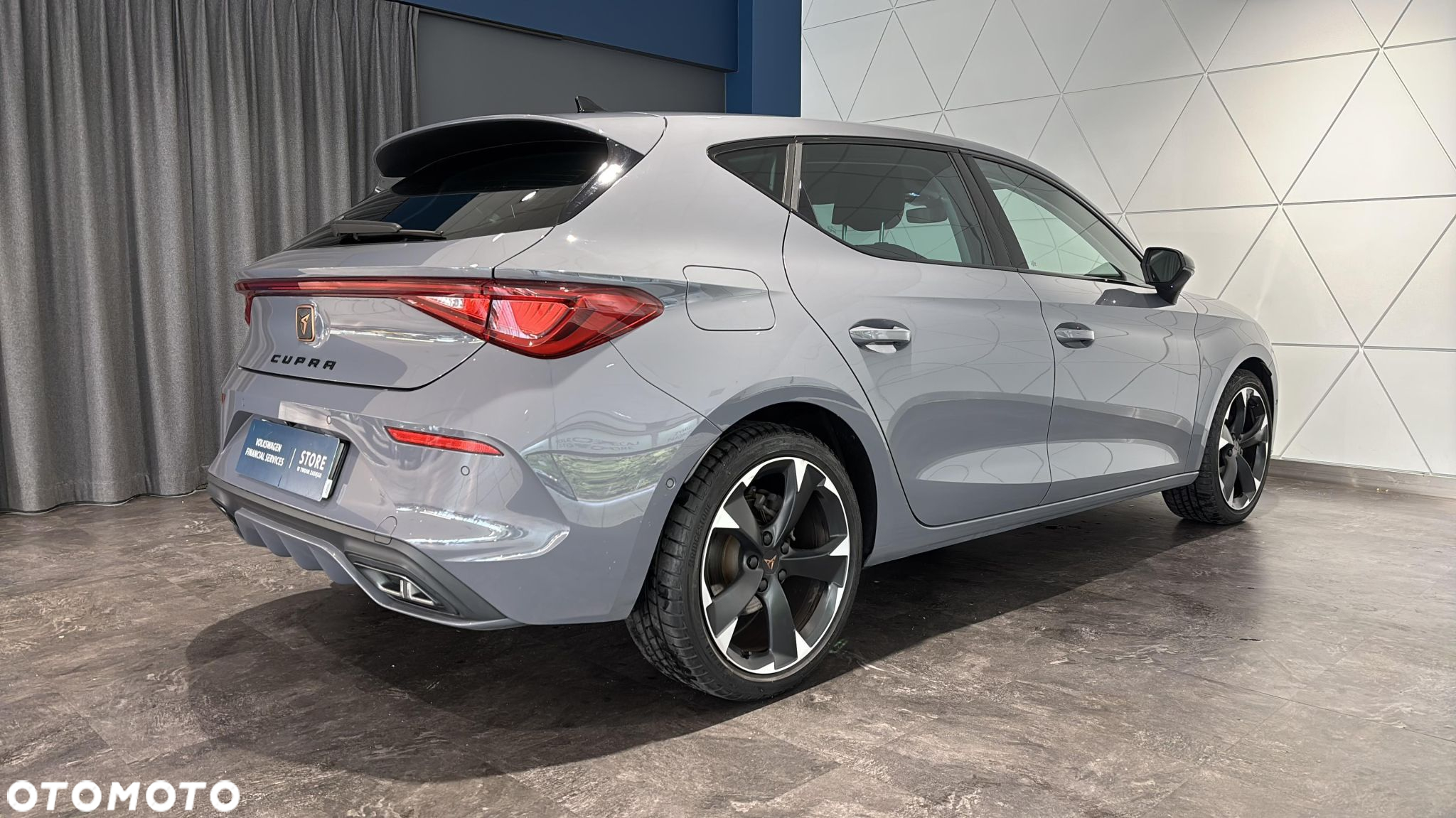 Cupra Leon 1.5 eTSI DSG - 5