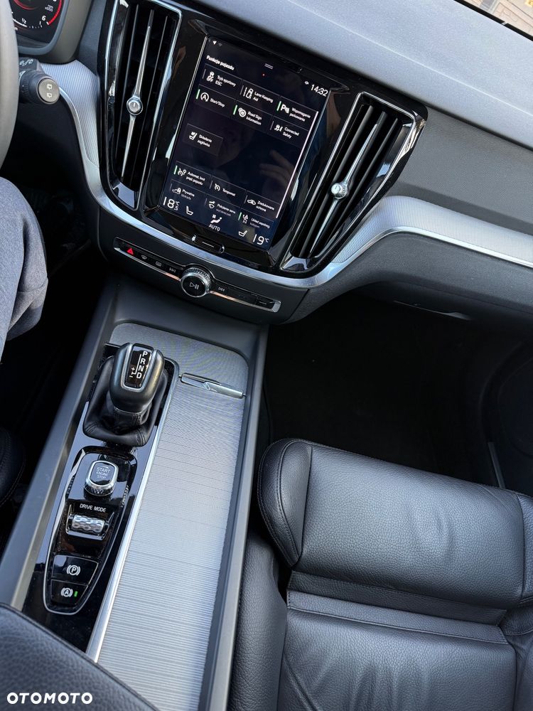 Volvo V60 D4 Inscription - 21
