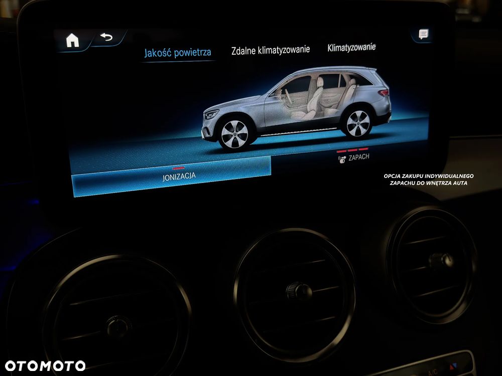 Mercedes-Benz GLC 300 de 4Matic 9G-TRONIC AMG Line - 32
