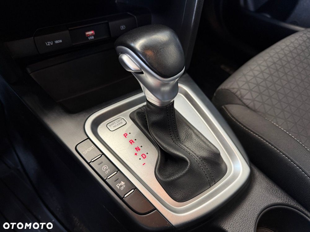 Kia Ceed - 22