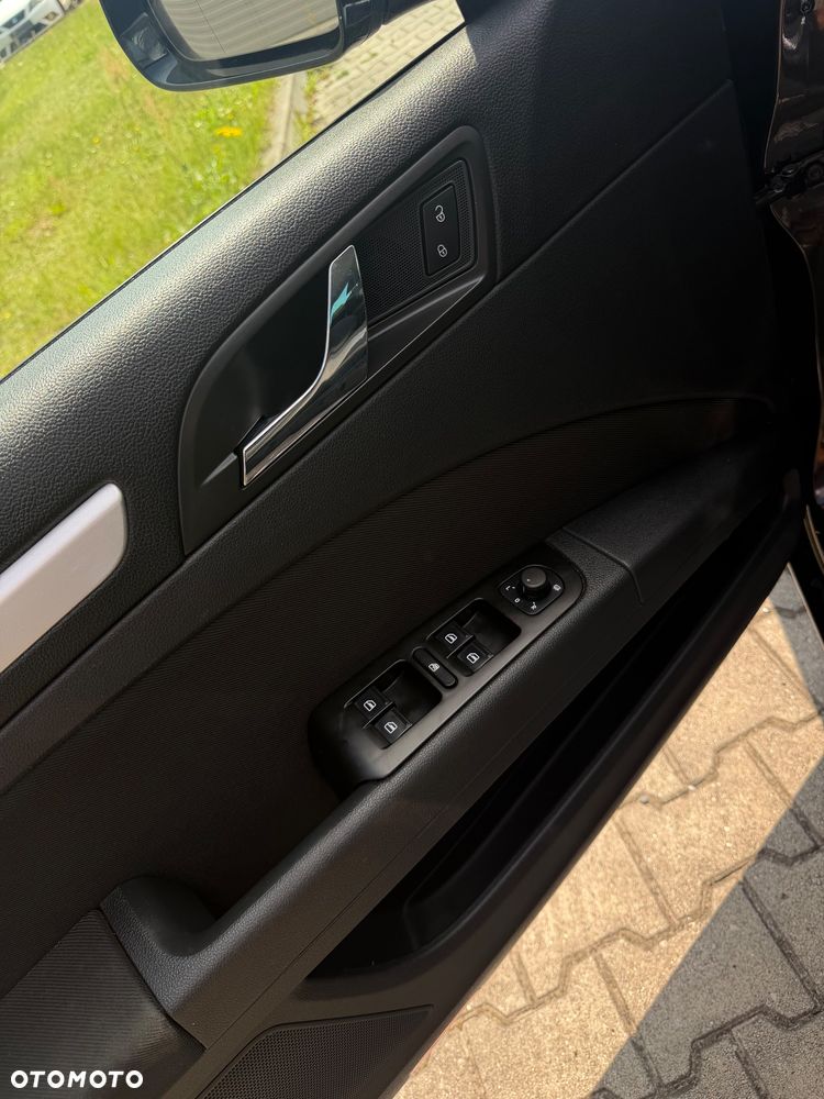 Skoda Superb 1.8 TSI DSG FAMILY - 22